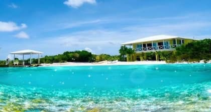 Sea Smile Beachfront Paradise