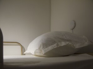 Dortoir Partagé Standard | Fer et planche à repasser, Wi-Fi gratuit, draps fournis