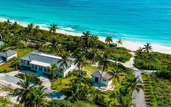 House, 4 Bedrooms | Exterior