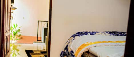 2 chambres, fer et planche Ă repasser, Wi-Fi gratuit, draps fournis