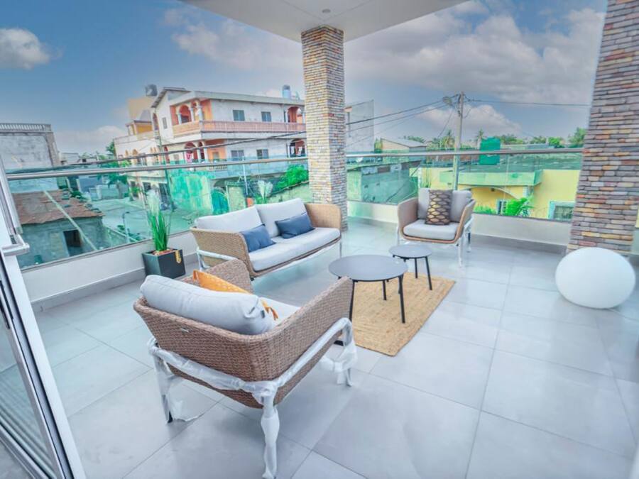 Deluxe Apartment | Balcony
