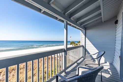 Luxury Beach Front Townhouse – 4BR/3.5 BA Slps 14!