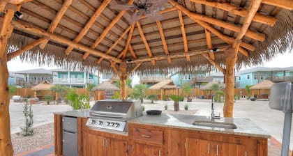 SFRV8 FREE ELECTRIC! FREE WIFI! FREE LAUNDRY! Heated Pool, Golf Cart Access