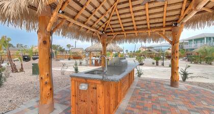 SFRV35 FREE ELECTRIC! FREE WIFI! FREE LAUNDRY! Heated Pool, Golf Cart Access