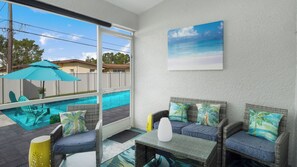 A heated pool - 5 Star, Amazing Location, Heated Pool,  Dtown Cape (Cape Coral)