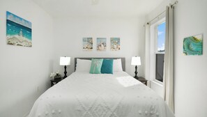 3 bedrooms, desk, iron/ironing board, free WiFi - 5 Star, Amazing Location, Heated Pool,  Dtown Cape (Cape Coral)