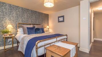 4 bedrooms, iron/ironing board, travel cot, WiFi