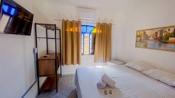 Superior Quadruple Room | 1 bedroom, bed sheets