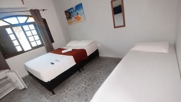 1 bedroom, bed sheets