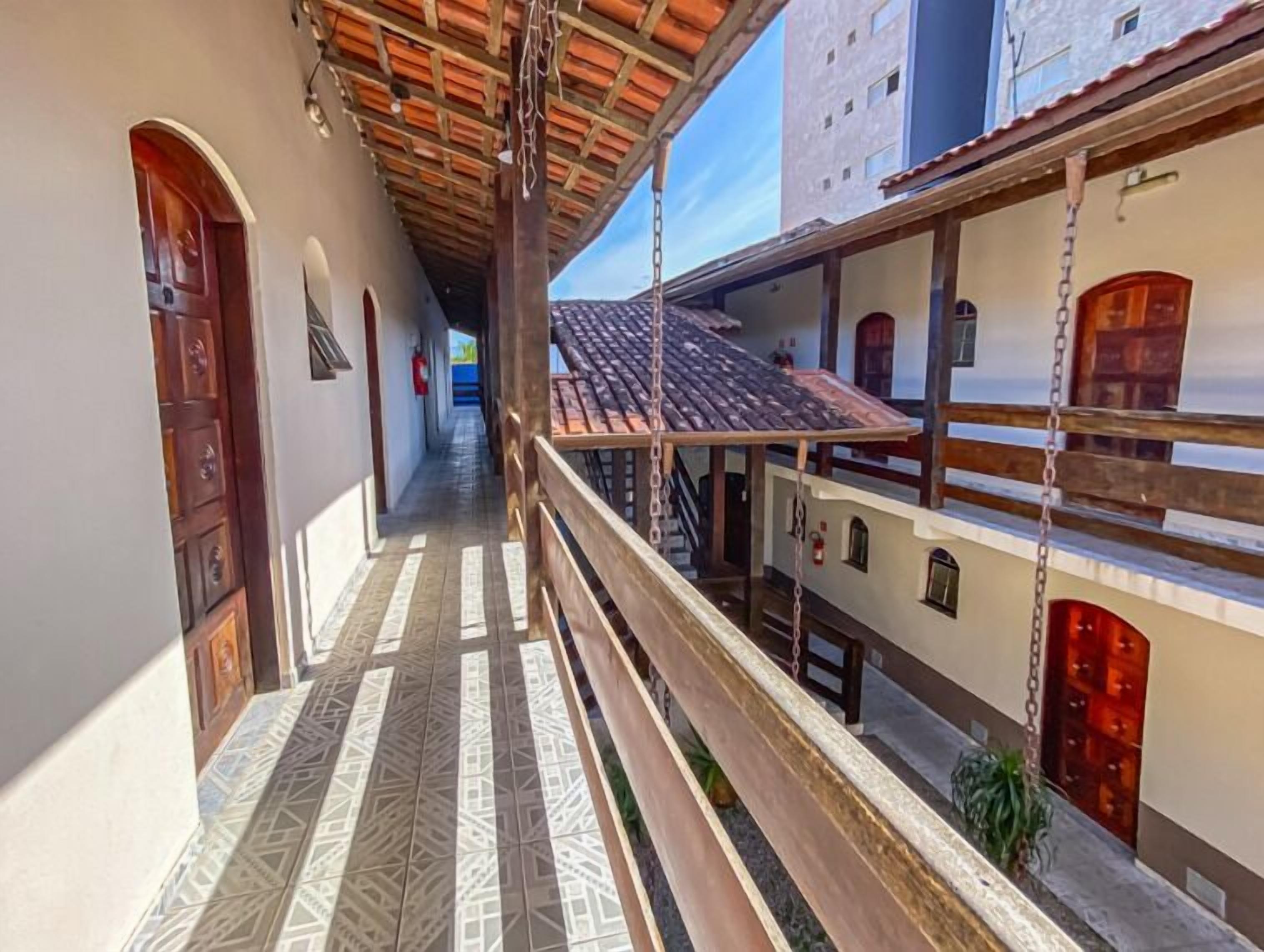 Superior Quadruple Room | 1 bedroom, bed sheets