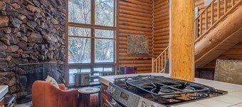 Wood River Cabin - Pet Friendly & Walking Distance to River Run