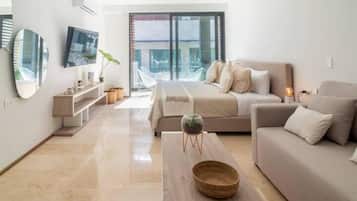 Tabla de planchar con plancha, wifi gratis y ropa de cama