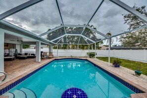 Outdoor pool, a heated pool