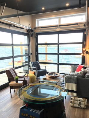 Smart TV, fireplace, stereo, printers