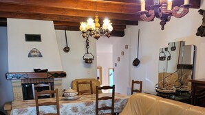 Living area - Gite le montbram, pets allowed  (Argeles sur mer)