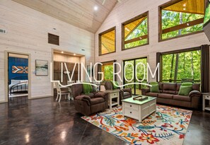 Interior - Luxe Cabin w/Fire Pit, Corn Hole, Hot Tub (Broken Bow)