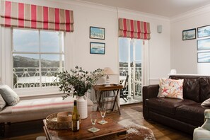 Smart TV - La Folie - Sea View, Free Wi-Fi & BBQ area (Fowey)