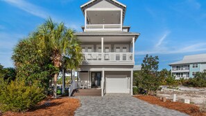 Exterior - Private Pool, Golf Cart, Steps to the Beach + Free Attraction Tickets! (Santa Rosa Beach)