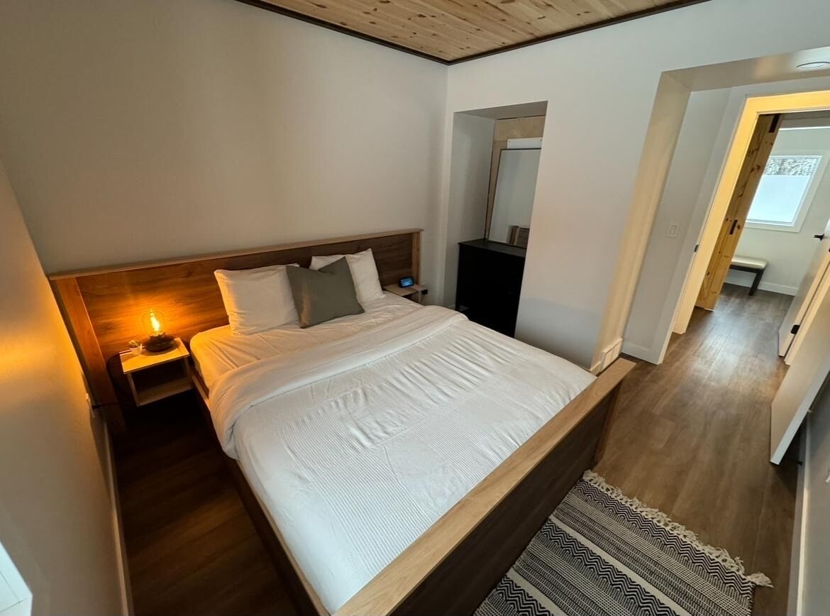 4 bedrooms, WiFi, bed sheets