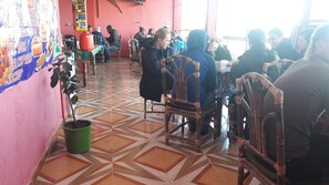 Restaurant - Hostal restauran flor de mi tierra (Copacabana)