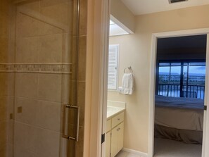 Shower, towels