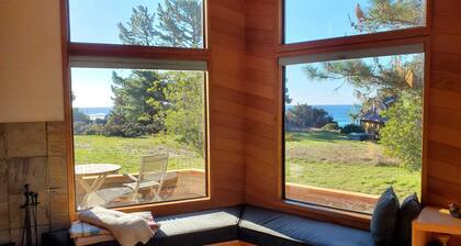 Cozy Coastal Cottage