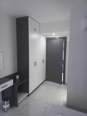Standaard kamer | Luxe beddengoed, een minibar, een kluis op de kamer, gratis wifi