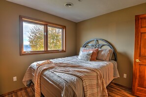 3 Schlafzimmer, Schreibtisch, Bügeleisen/Bügelbrett, kostenloses WLAN