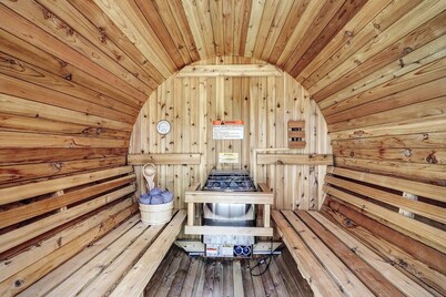 Cozy Yurt Getaway Nestled in the beautiful east mountains of Cedar Crest/Tijeras