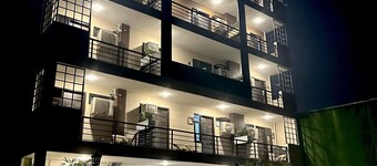 Botanical Oasis in the center of the City - Plum Tree Hotels