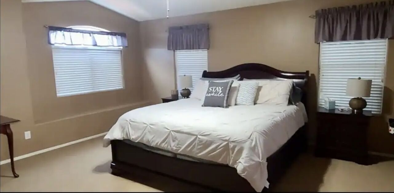 5 bedrooms, iron/ironing board, travel crib, free WiFi