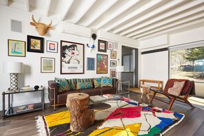 Interior - Stylish Mountain House with Reservoir Views, Near Woodstock (Shokan)