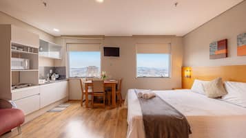 Comfort Apartment | Hypo-allergenic bedding, desk, laptop workspace, blackout drapes