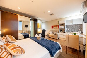 Comfort Apartment | 1 bedroom, hypo-allergenic bedding, desk, laptop workspace