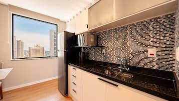 Apartamento conforto | Cozinha privada | Frigobar, máquina de café expresso, chaleira elétrica