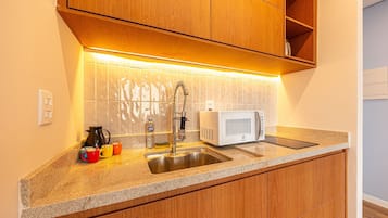 舒適公寓 | 私人廚房 | 迷你雪櫃、特濃咖啡機、電熱水壺