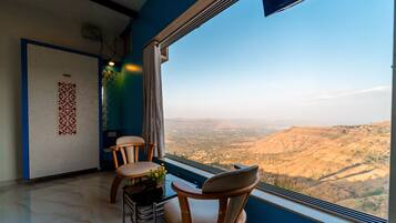 Deluxe Double Room, Non Smoking | In-room safe, desk, iron/ironing board, bed sheets