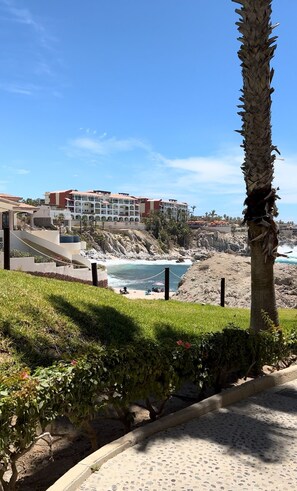 Property grounds - Cabo Oasis-  1 bedroom/1 Bath Steps from private beach  (Colonia del Sol)