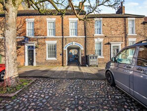 Exterior - Blossom Apartment - UK45970 (Yarm)