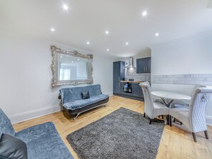 Living area - Blossom Apartment - UK45970 (Yarm)