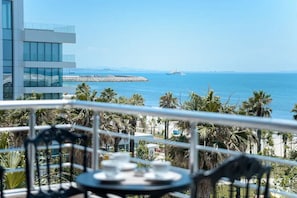 Grand Apartment | Terrace/patio