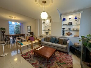 TV - House with 3 Rooms + 2 Room loft + Double terrace (Cuauhtémoc)