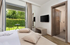 5 Schlafzimmer, Reisekinderbett, kostenloses WLAN, Bettwäsche