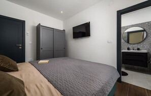 3 chambres, lit parapluie, Wi-Fi gratuit, draps fournis