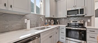 Cypress House/Cajun luxury/KING bed/Near Airport