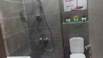 Shower, towels