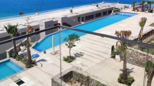 حمام سباحة