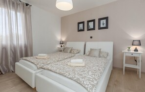2 Schlafzimmer, Reisekinderbett, kostenloses WLAN, Bettwäsche