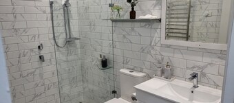 Cosy, affordable whole 3Bed house, ideal for a large family and pet friendly!