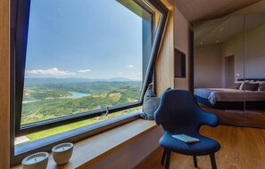 3 室のベッドルーム、旅行用ベビーベッド、WiFi (無料)、ベッドシーツ